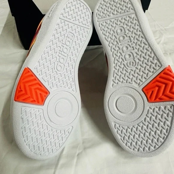 Adidas Kids Sneakers,unisex size 13 .New with box .R14 - Picture 5 of 8